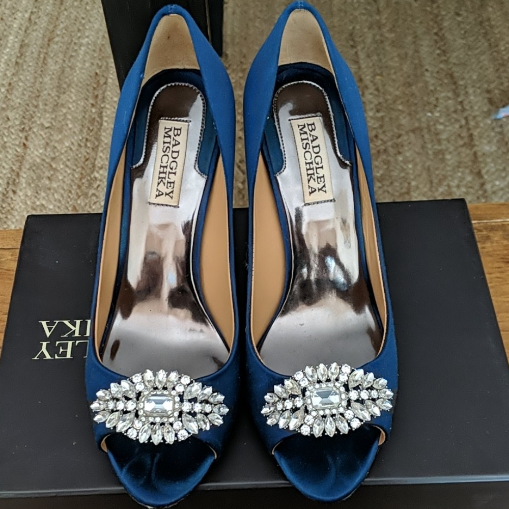 Badgley Mischka blue heels